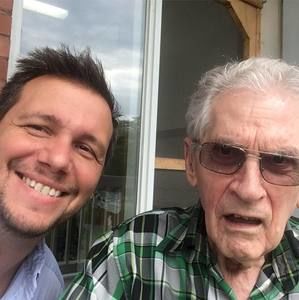 Meet your Posher, Stephane